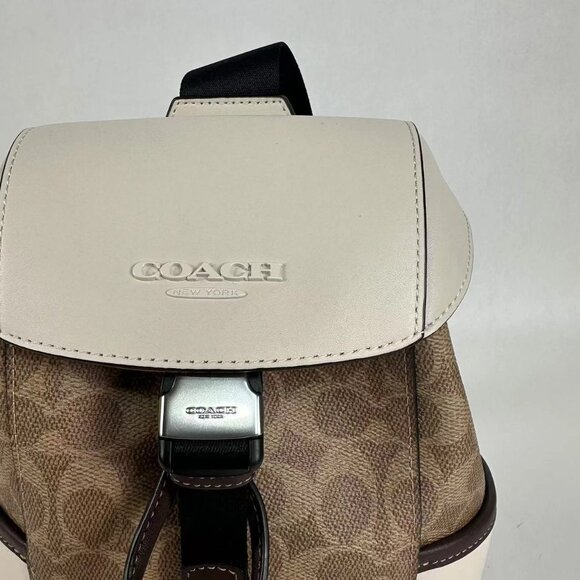 COACH  CT752 Racer Pack In Signature Colorblock - Picture 9 of 12